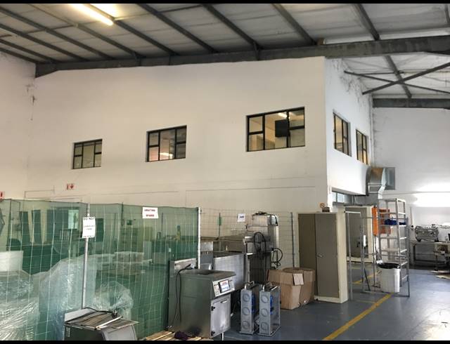 728M² WAREHOUSE TO LET IN RIVERHORSE VALLEY